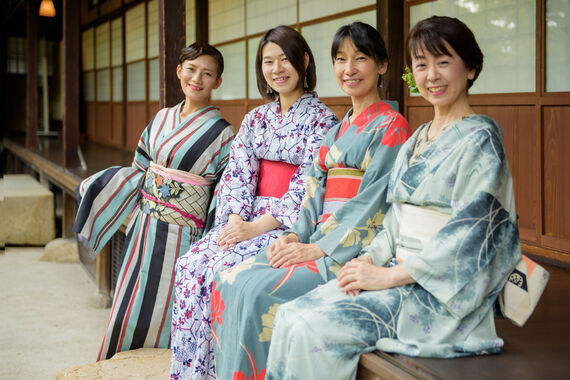 倉敷美観地区の散策をサポートする着物浪漫 | 和服のレンタル&販売